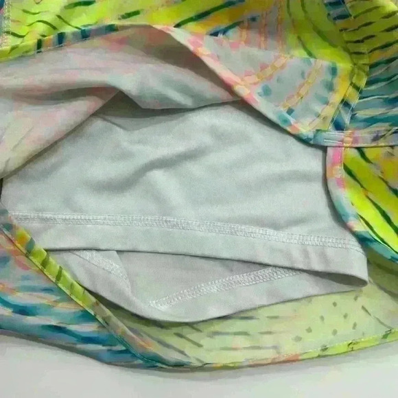 Avia Large (12-14) running shorts Item# 5F - Picture 6 of 6